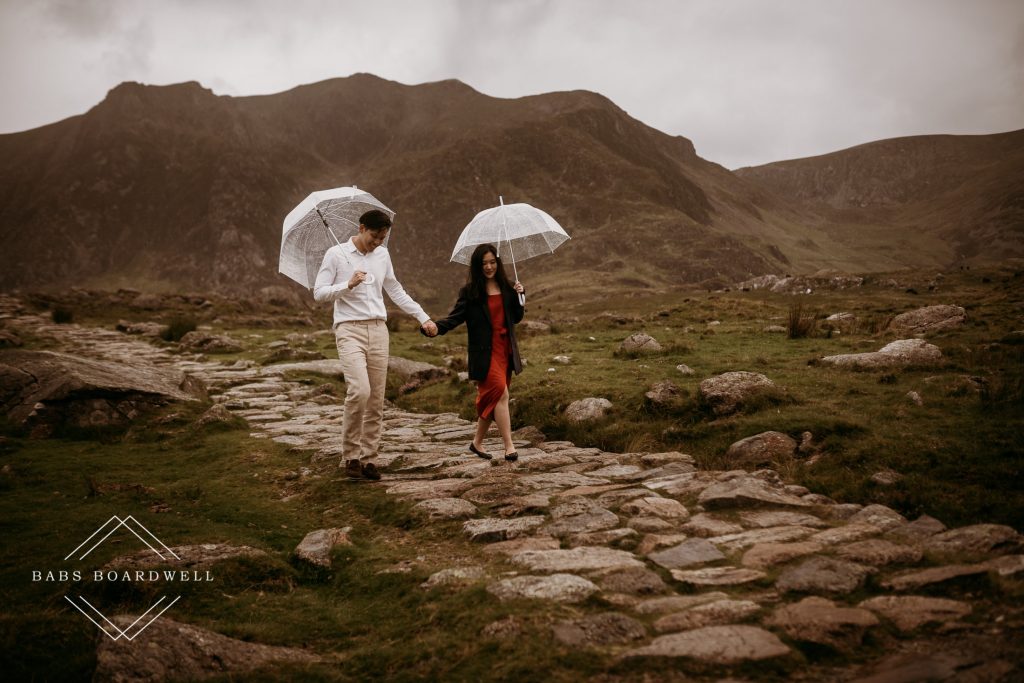 A Singapore couple's scenic wedding anniversary photos at the base of Snowdon