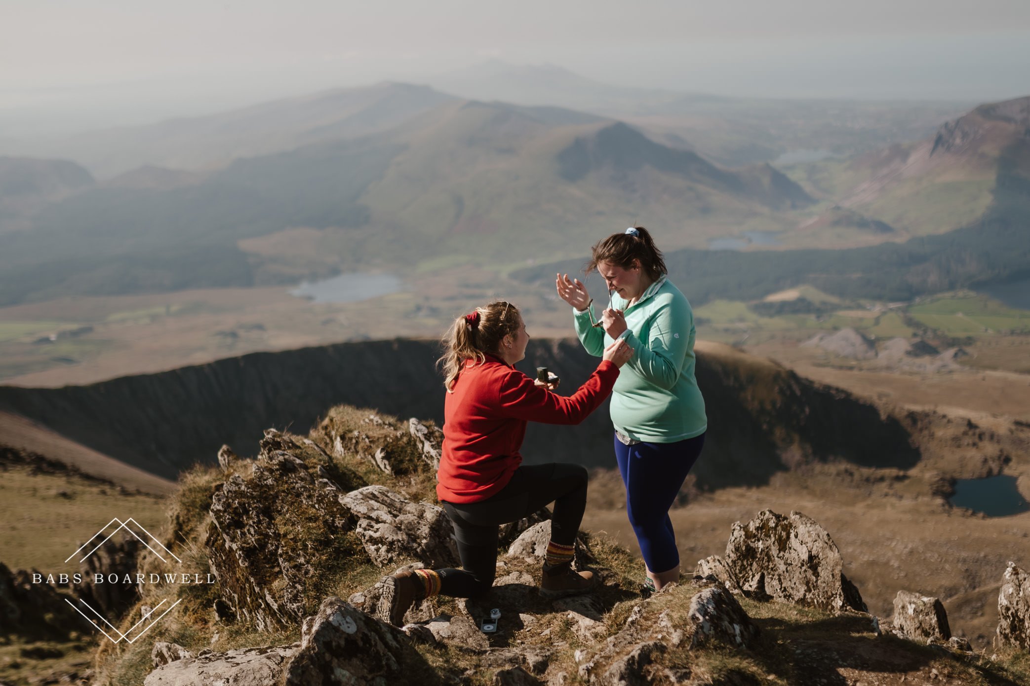 surprise proposal on top of Snowdonia