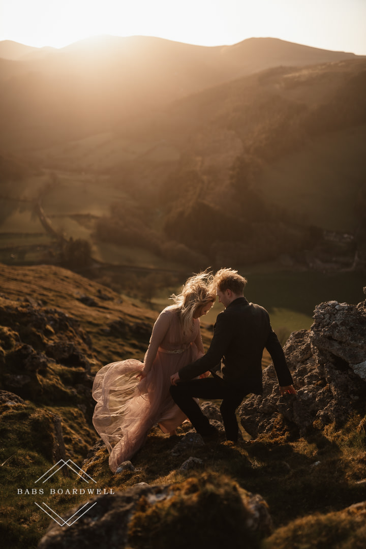 5 top tips for renewing your vows at sunset in Wales