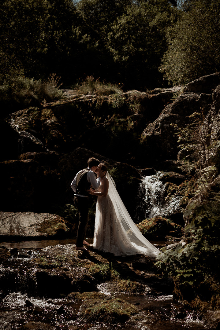 Romantic elopement wedding ceremony at Pistyll Rhaeadr | UK Elopement Photography