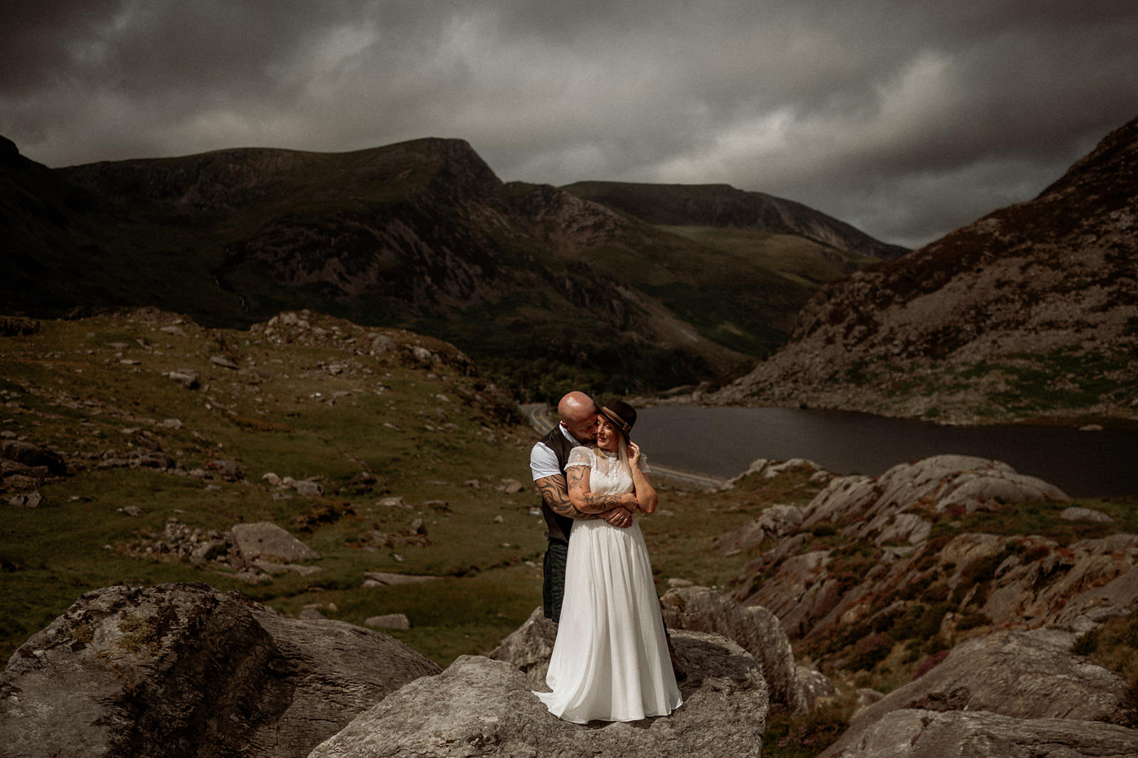 Seasonal Changes and the best time for you to elope in Eryri (Snowdonia) | Wales Elopement Photography