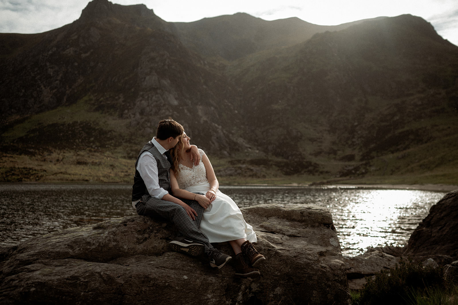 The best time to elope to Eryri (Snowdonia) | Wales Elopement Photographer