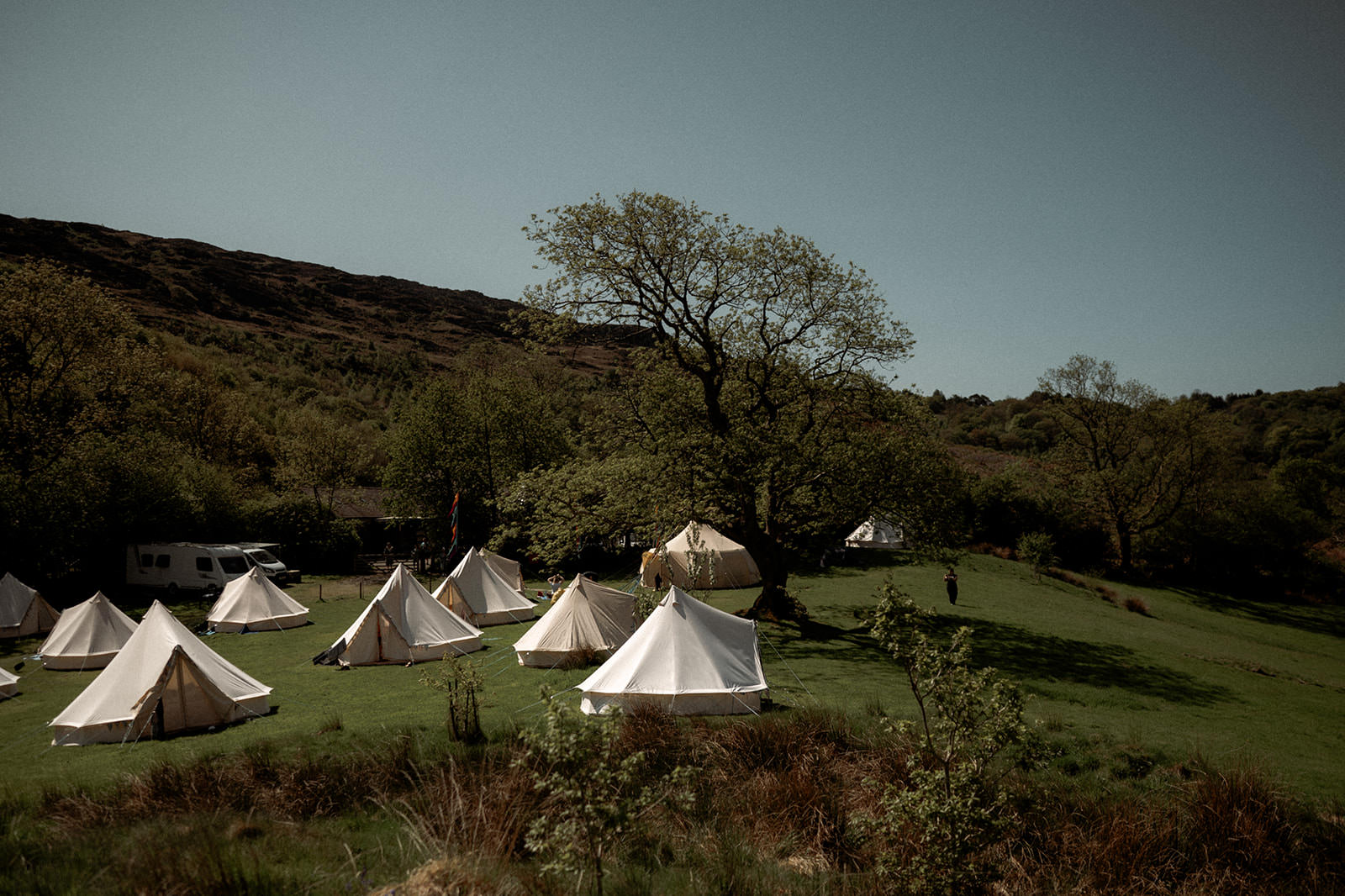 Llyn Gwynant Barns Wedding Photography | Bear Tents